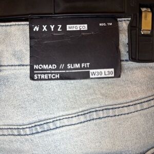 WXYZ MFGCo NOMAD/Slim Fit Stretch. Light wash jeans.NWT. 30x30
